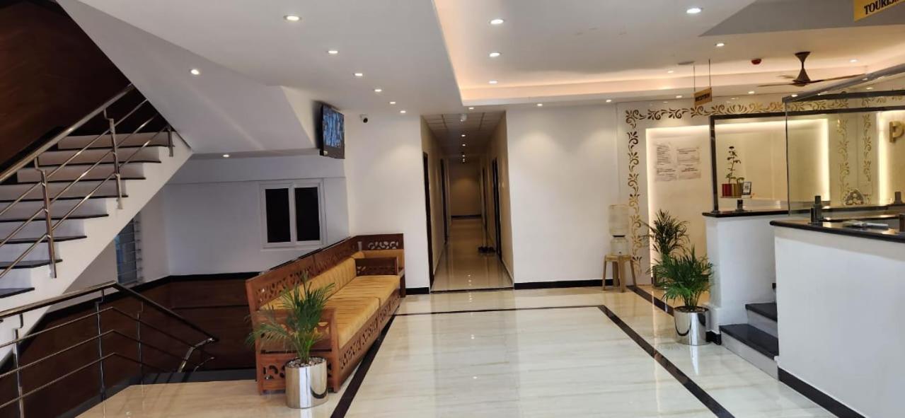 Ponni Residency Thanjavur Exterior photo