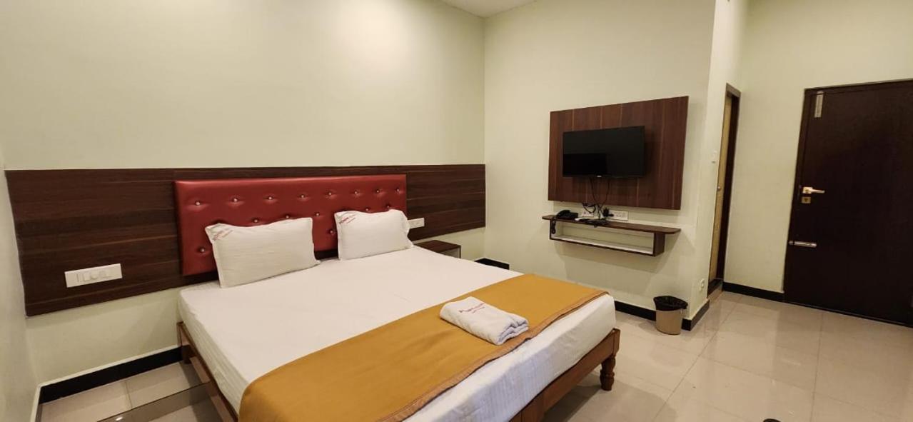 Ponni Residency Thanjavur Exterior photo