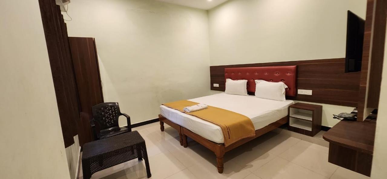 Ponni Residency Thanjavur Exterior photo